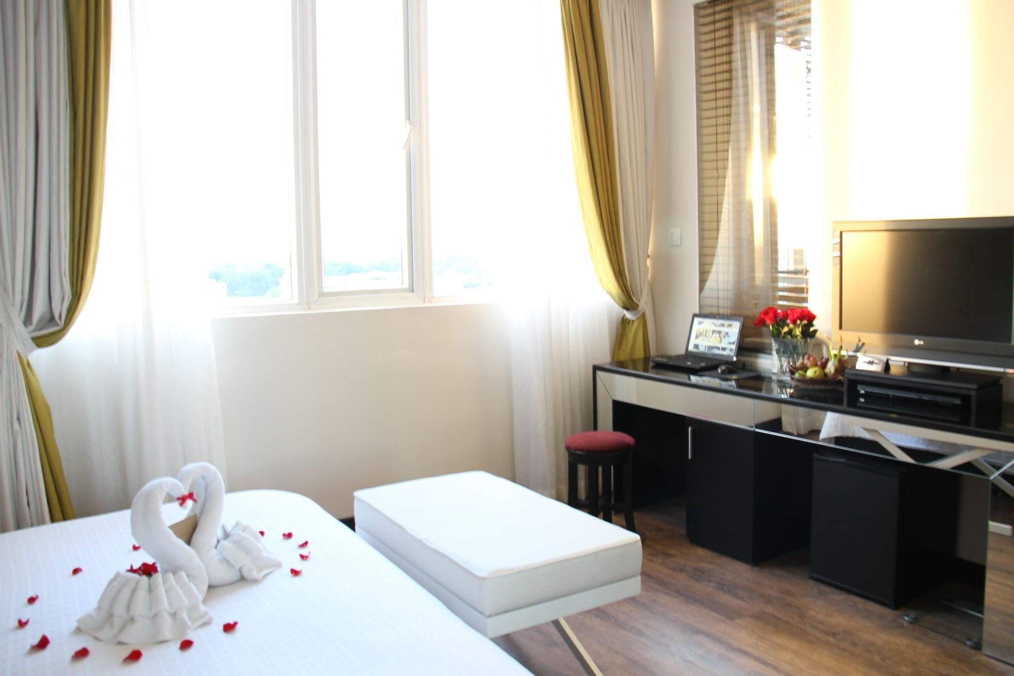 Orchid Hotel Hue Esterno foto